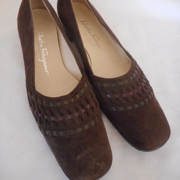 Salvatore Ferragamo Shoes - Salvatore Ferragamo Boutique Brown Suede Pumps